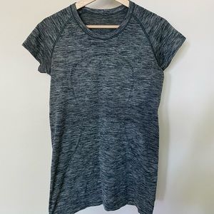 Lululemon Tech Short Sleeve Shirt
